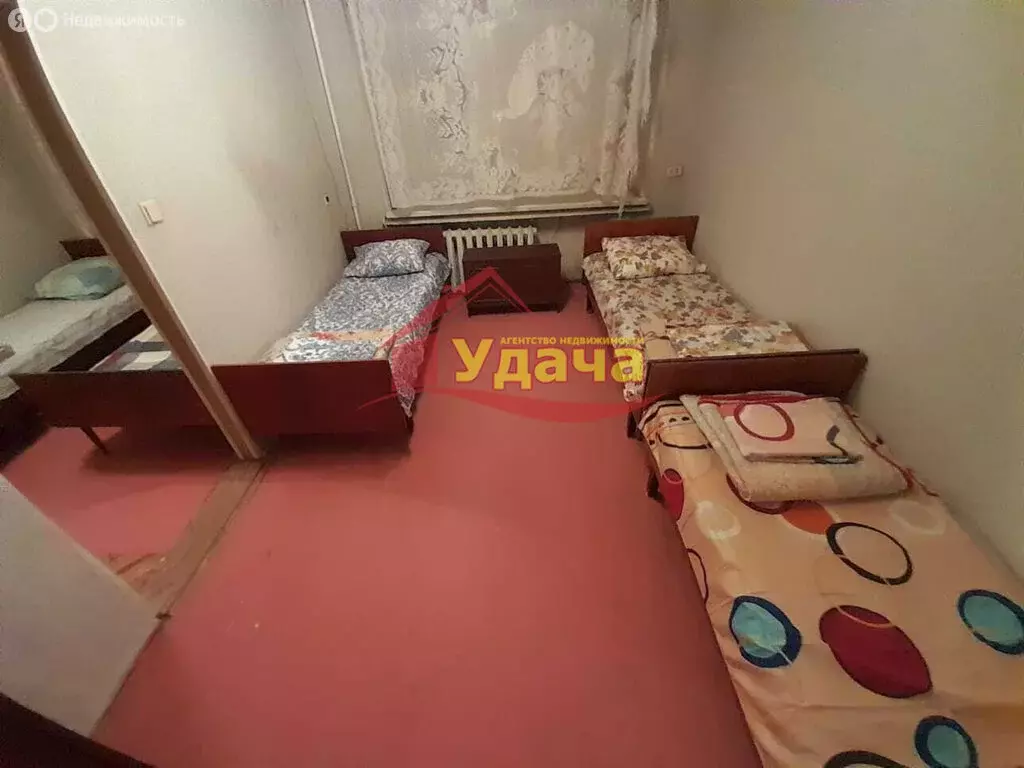 4-комнатная квартира: Новотроицк, улица Губина, 16 (65 м) - Фото 1