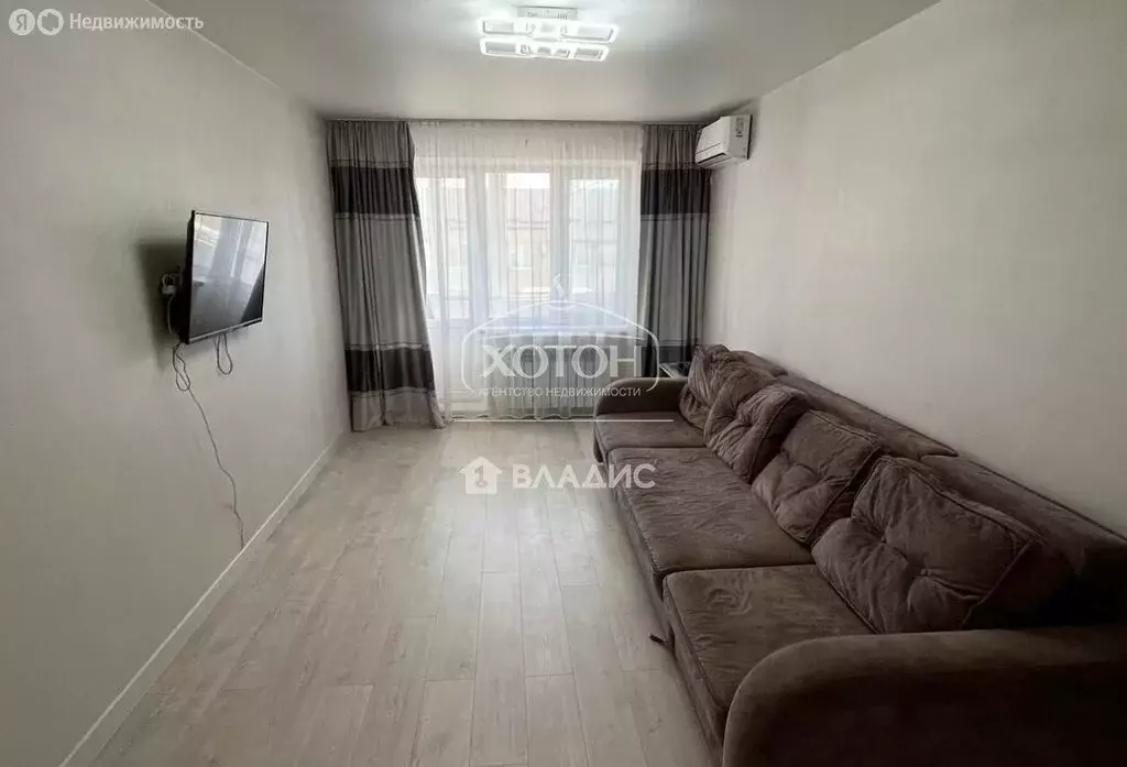 3-комнатная квартира: Элиста, Ипподромная улица, 107к3 (67 м) - Фото 0