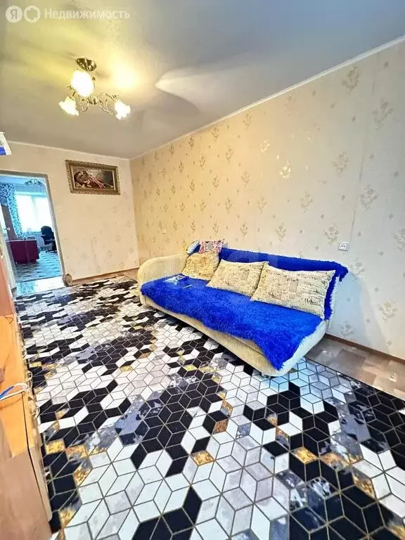 3-комнатная квартира: Елабуга, проспект Мира, 16 (60 м) - Фото 1