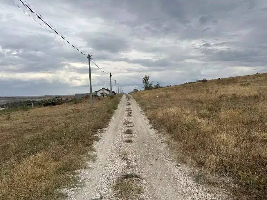 Участок в Крым, Белогорский район, Зуя пгт ул. 8 Марта, 18А (10.0 ... - Фото 2