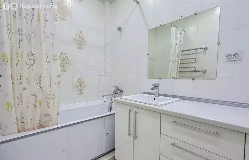 3-комнатная квартира: Иркутск, Дальневосточная улица, 134 (79.9 м) - Фото 1