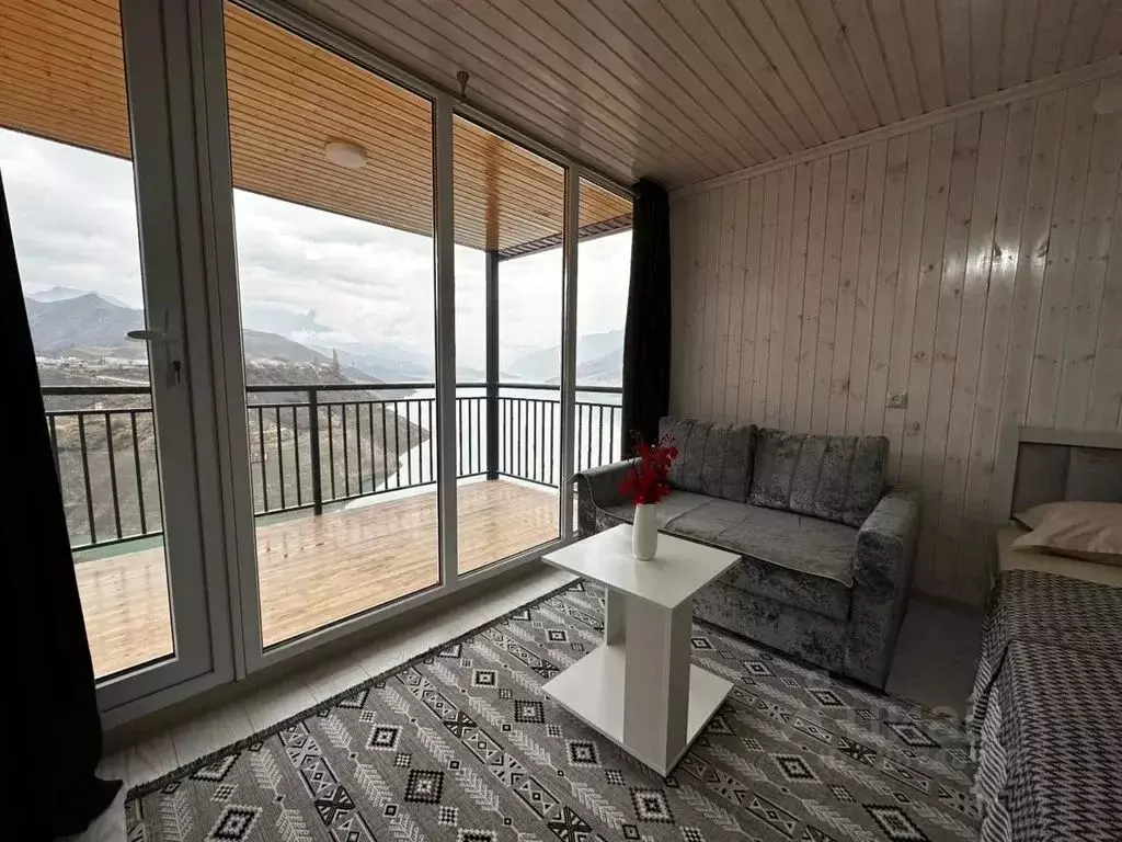 Дом в Дагестан, Унцукульский район, Шамилькала пгт ул. Махача ... - Фото 1