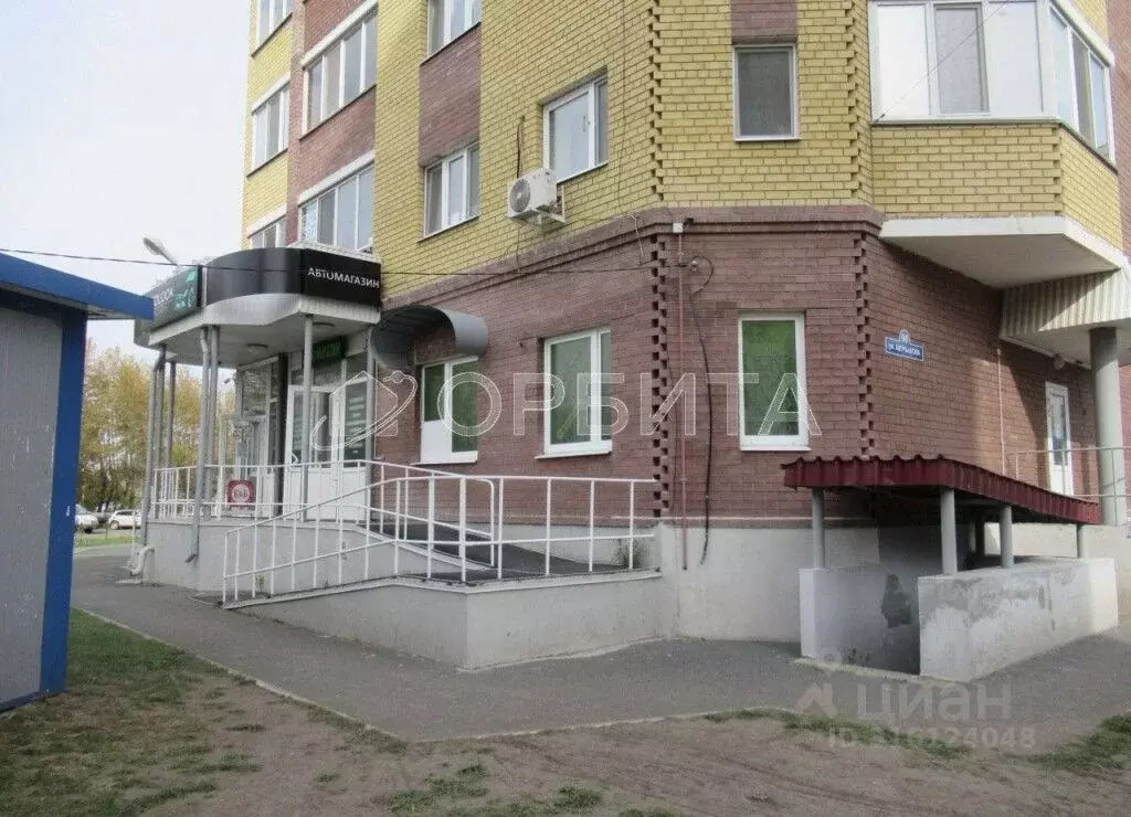 Помещение свободного назначения в Тюменская область, Тюмень ул. ... - Фото 1