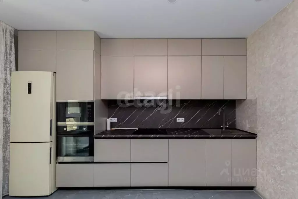 2-к кв. Краснодарский край, Краснодар ул. Имени Дзержинского, 95 (66.8 ... - Фото 1