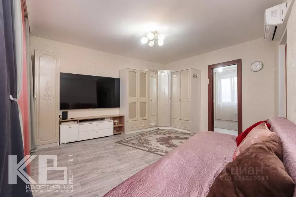 5-к кв. Новосибирская область, Новосибирск ул. Есенина, 12 (87.1 м) - Фото 1