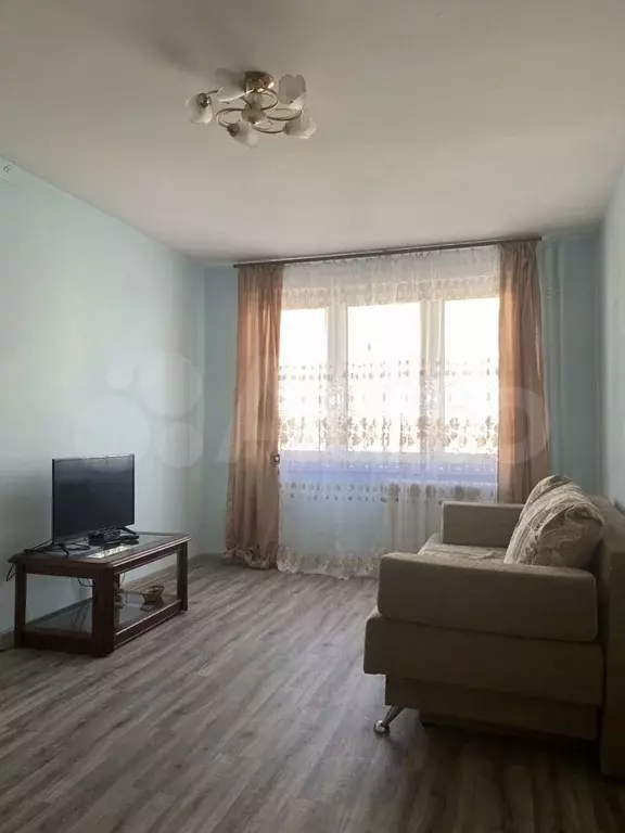 1-к. квартира, 35 м, 5/10 эт. - Фото 0