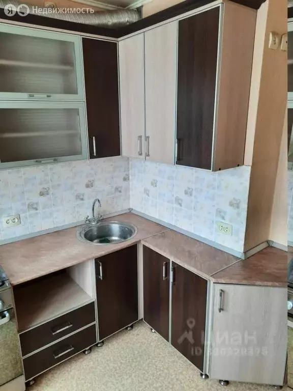 1-комнатная квартира: Губкин, улица Космонавтов, 7 (39.9 м) - Фото 1