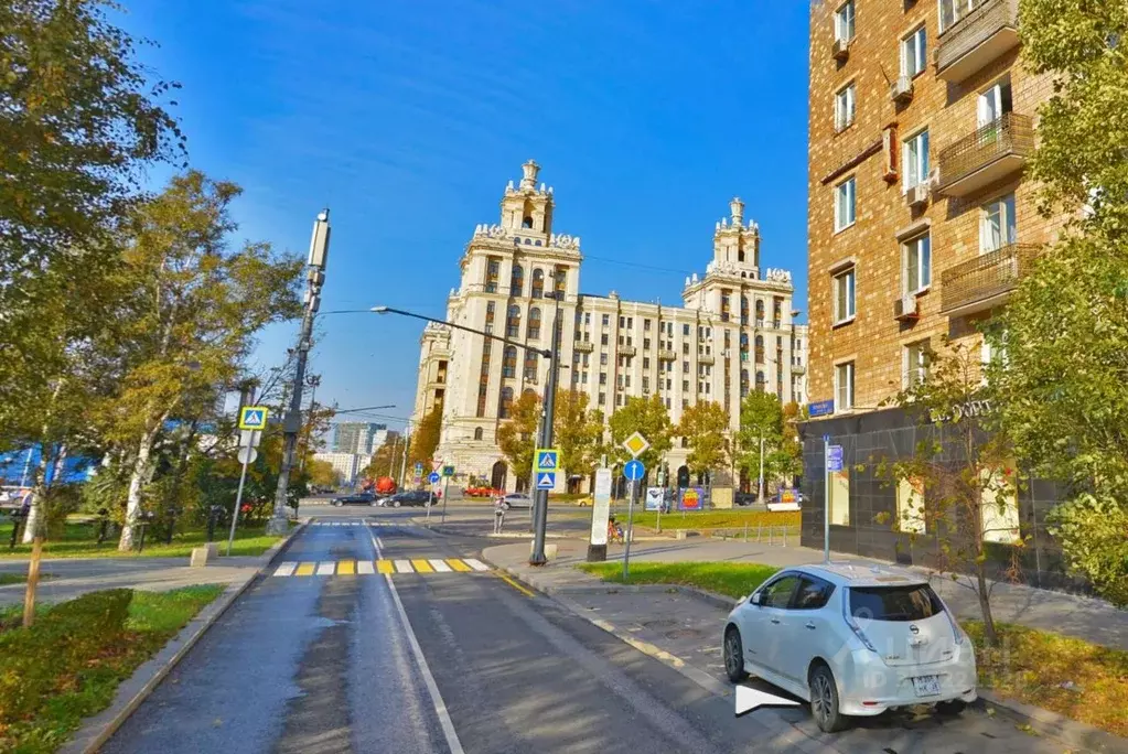 Помещение свободного назначения в Москва Кутузовский просп., 5/3 (200 ... - Фото 0