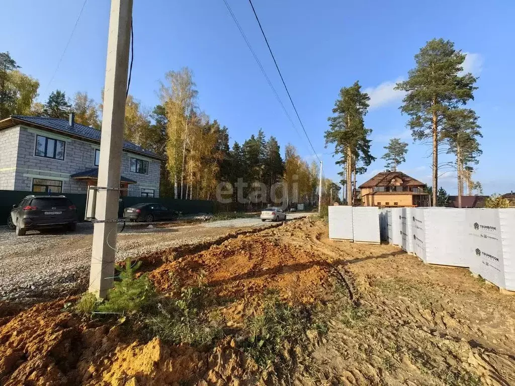 Участок в Свердловская область, Верхнее Дуброво пгт ул. Добрая (10.0 ... - Фото 1