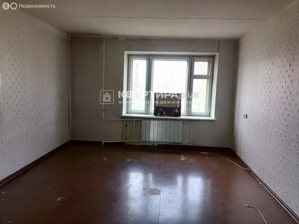 4-комнатная квартира: Невьянск, улица Матвеева, 40 (77.3 м) - Фото 0
