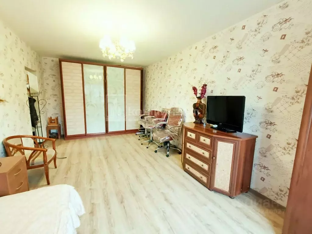 1-к кв. Владимирская область, Ковров Комсомольская ул., 106 (42.0 м) - Фото 1