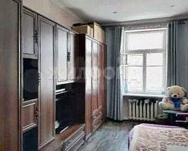 Комната 17,3 м в 3-к., 2/2 эт. - Фото 0