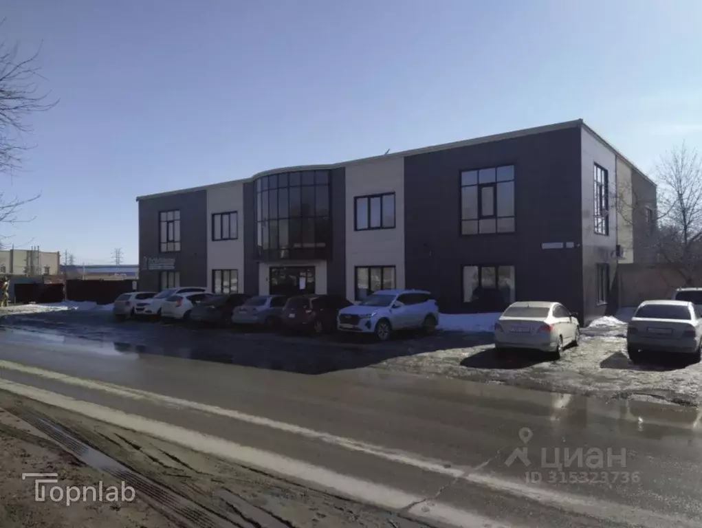 Помещение свободного назначения в Алтайский край, Барнаул просп. ... - Фото 0