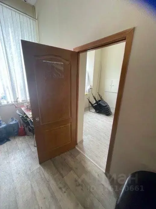 Помещение свободного назначения в Крым, Керчь ул. Козлова, 6 (18 м) - Фото 1