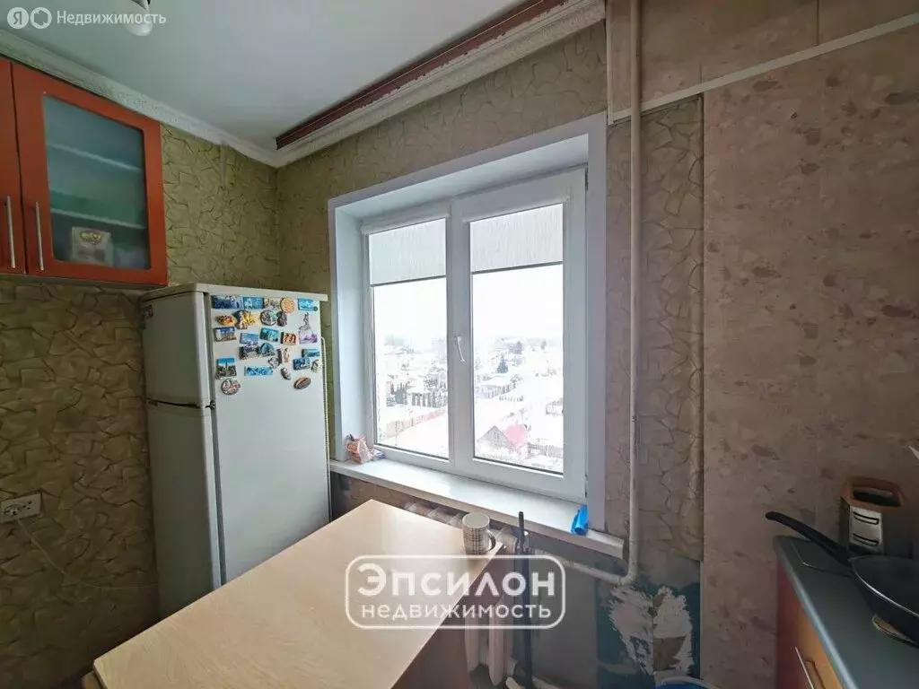 4-комнатная квартира: Курск, улица Маяковского, 107 (67.7 м) - Фото 2