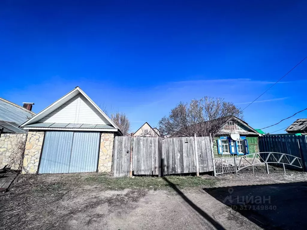Дом в Оренбургская область, пос. Саракташ пер. Тупой, 8 (46 м) - Фото 0