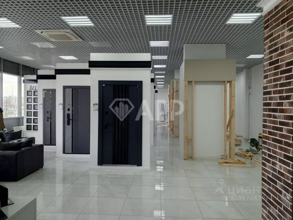 Помещение свободного назначения в Татарстан, Казань просп. Победы, ... - Фото 1