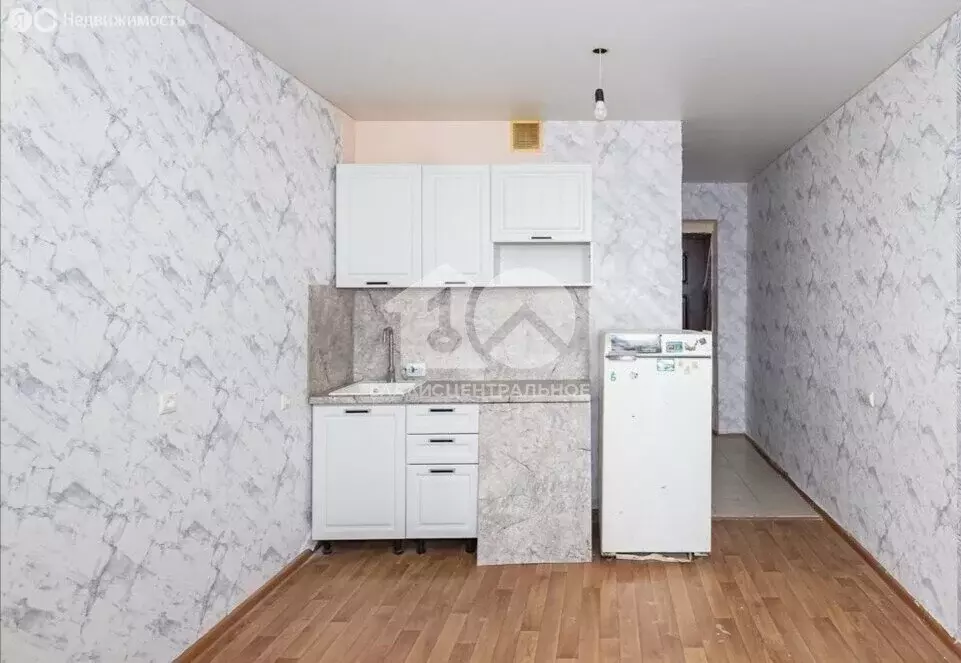Квартира-студия: Новосибирск, Берёзовая улица, 15 (18 м) - Фото 1