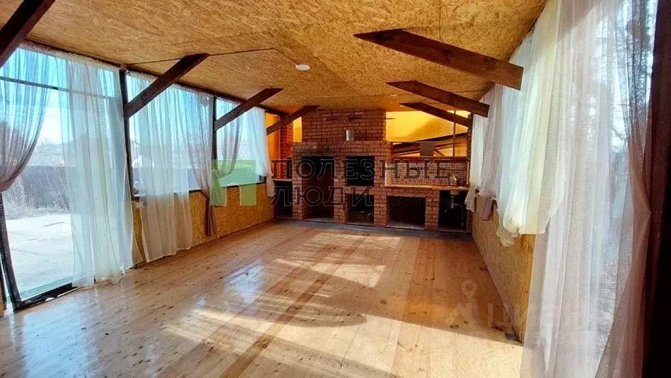 Дом в Саратовская область, Саратов проезд 1-й Есаульский, 6 (93 м) - Фото 1