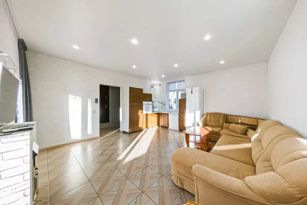 Дом в Свердловская область, Верхняя Пышма городской округ, пос. ... - Фото 1