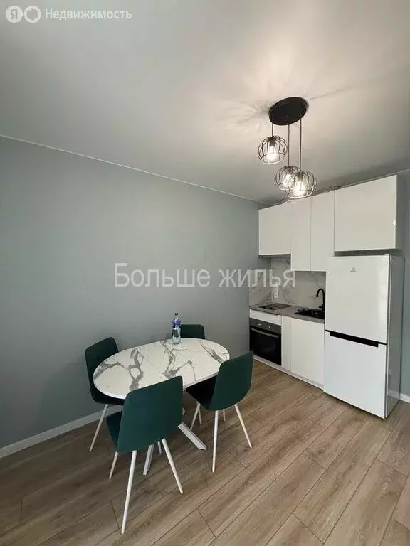 1-комнатная квартира: Волгоград, район Семь Ветров, бульвар 30-летия ... - Фото 0