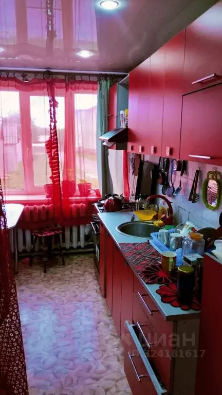 2-к кв. Новгородская область, пос. Батецкий ул. Школьная, 6 (45.0 м) - Фото 1