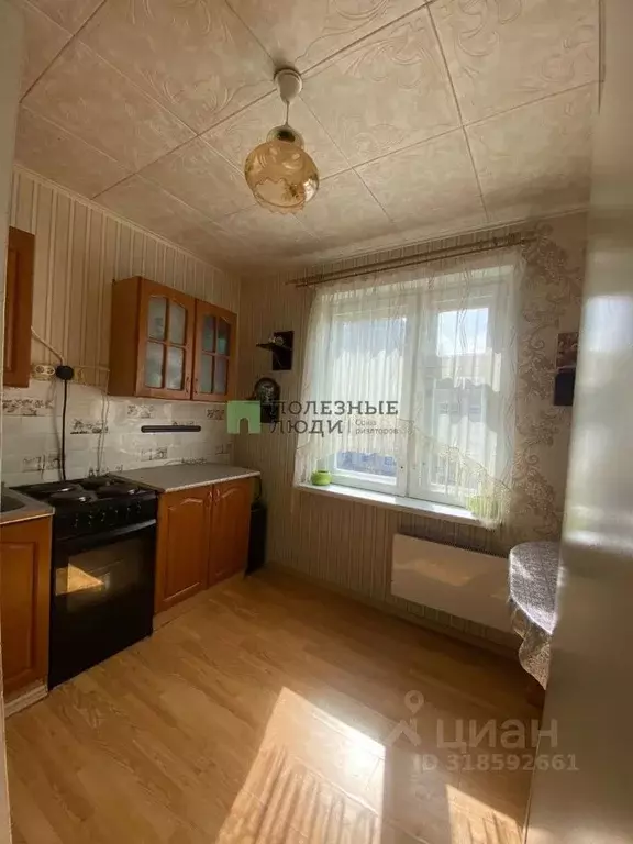 2-к кв. Кировская область, Киров просп. Строителей, 9к1 (49.6 м) - Фото 0