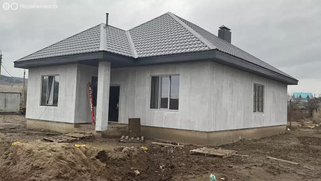 Дом в Чишминский район, Алкинский сельсовет, село санатория Алкино, ... - Фото 1