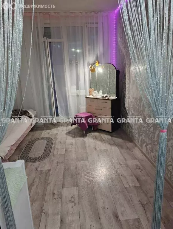 1-комнатная квартира: Красноярск, улица Борисова, 42 (25 м) - Фото 1