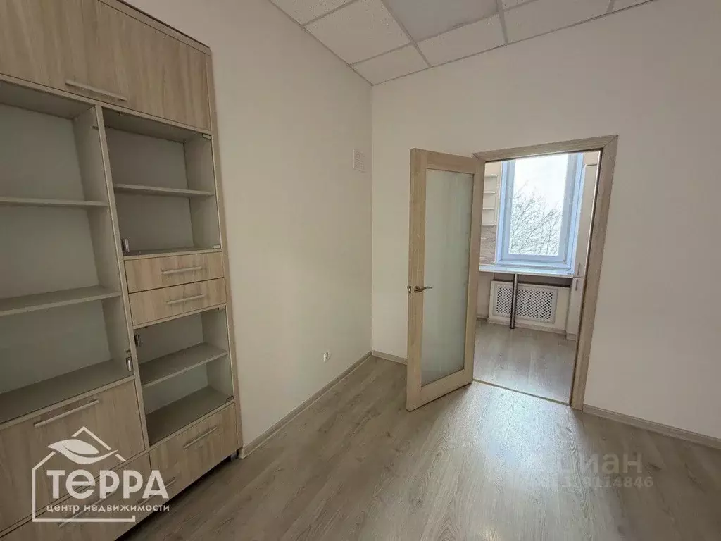 Офис в Крым, Евпатория просп. Победы, 4 (42 м) - Фото 2