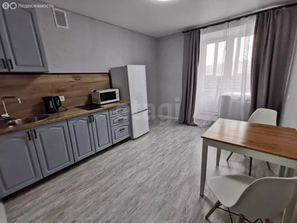 1-комнатная квартира: Тюмень, Амурская улица, 39 (37 м) - Фото 1