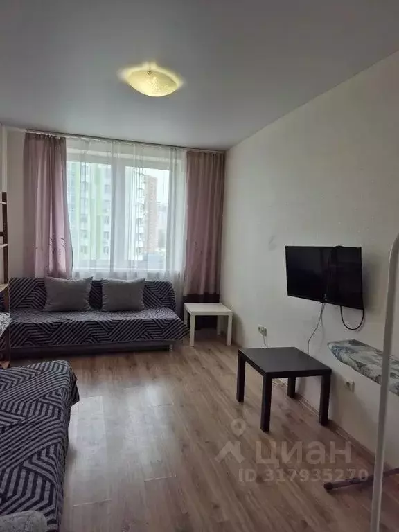 2-к кв. Башкортостан, Уфа Айская ул., 18/1 (65.0 м) - Фото 0
