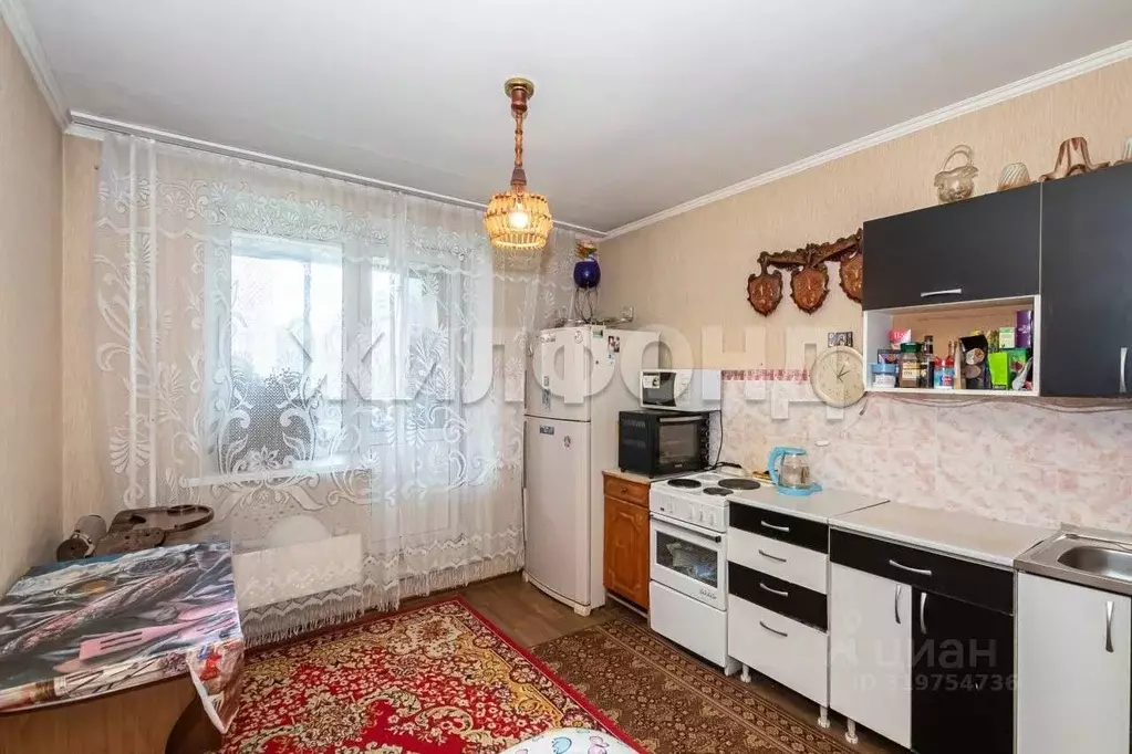2-к кв. Новосибирская область, Бердск Боровая ул., 4/2 (58.6 м) - Фото 0