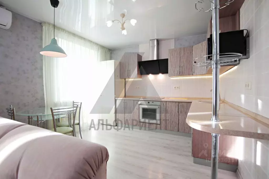 2-к кв. Омская область, Омск Транссибирская ул., 6к2 (57.0 м) - Фото 1