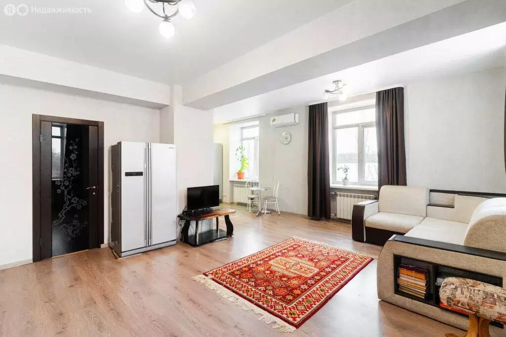 2-комнатная квартира: Омск, улица Масленникова, 173 (63.2 м) - Фото 1