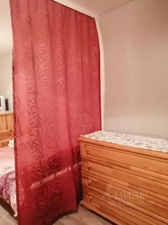 Комната Владимирская область, Владимир ул. Усти-на-Лабе, 22 (18.0 м) - Фото 1