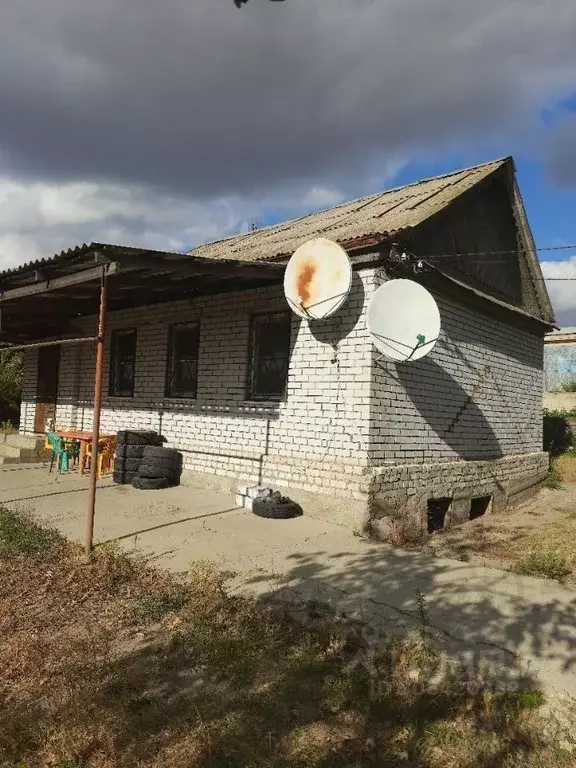 Дом в Волгоградская область, Волгоград Азовская ул. (50 м) - Фото 1