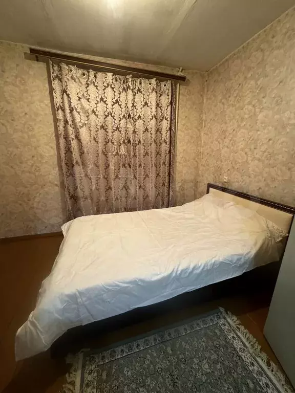 Комната 45 м в 2-к., 2/3 эт. - Фото 1