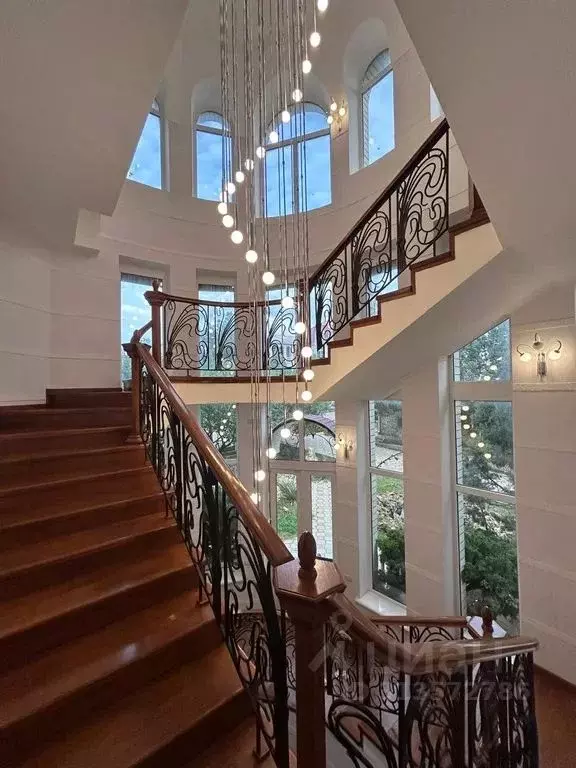 Дом в Краснодарский край, Геленджик Ейская ул., 4 (500 м) - Фото 2