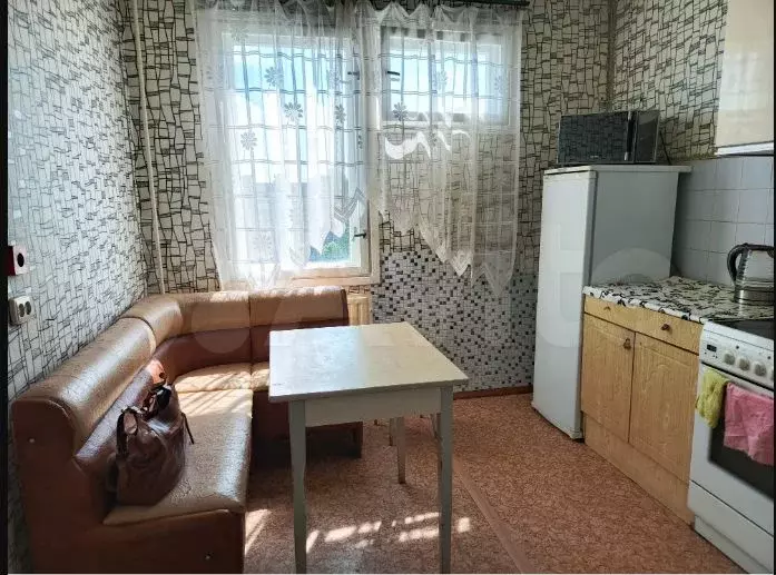 1-к. квартира, 37 м, 10/10 эт. - Фото 0