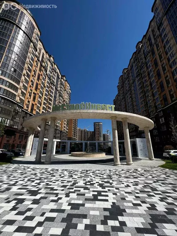 1-комнатная квартира: Краснодар, улица Григория Булгакова, 8к1 (52 м) - Фото 1