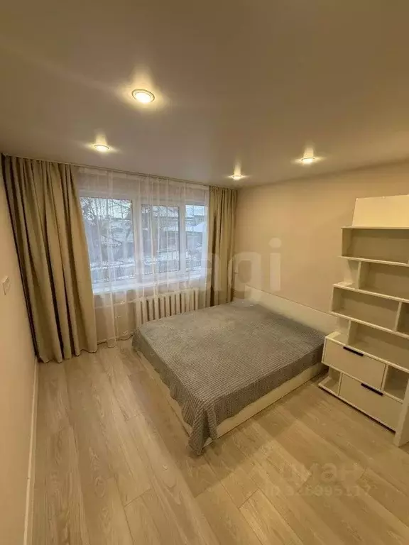 2-к кв. Калужская область, Сухиничи ул. Дзержинского, 10 (44.0 м) - Фото 0