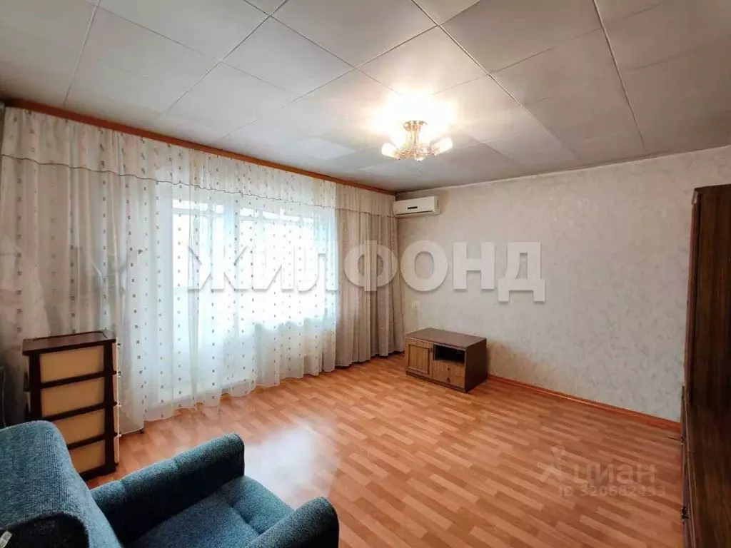 2-к кв. Хакасия, Абакан Пирятинская ул., 19А (49.6 м) - Фото 1