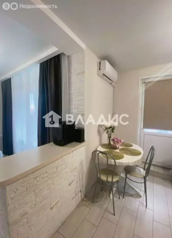 1-комнатная квартира: Лобня, улица Жирохова, 3 (37.7 м) - Фото 2