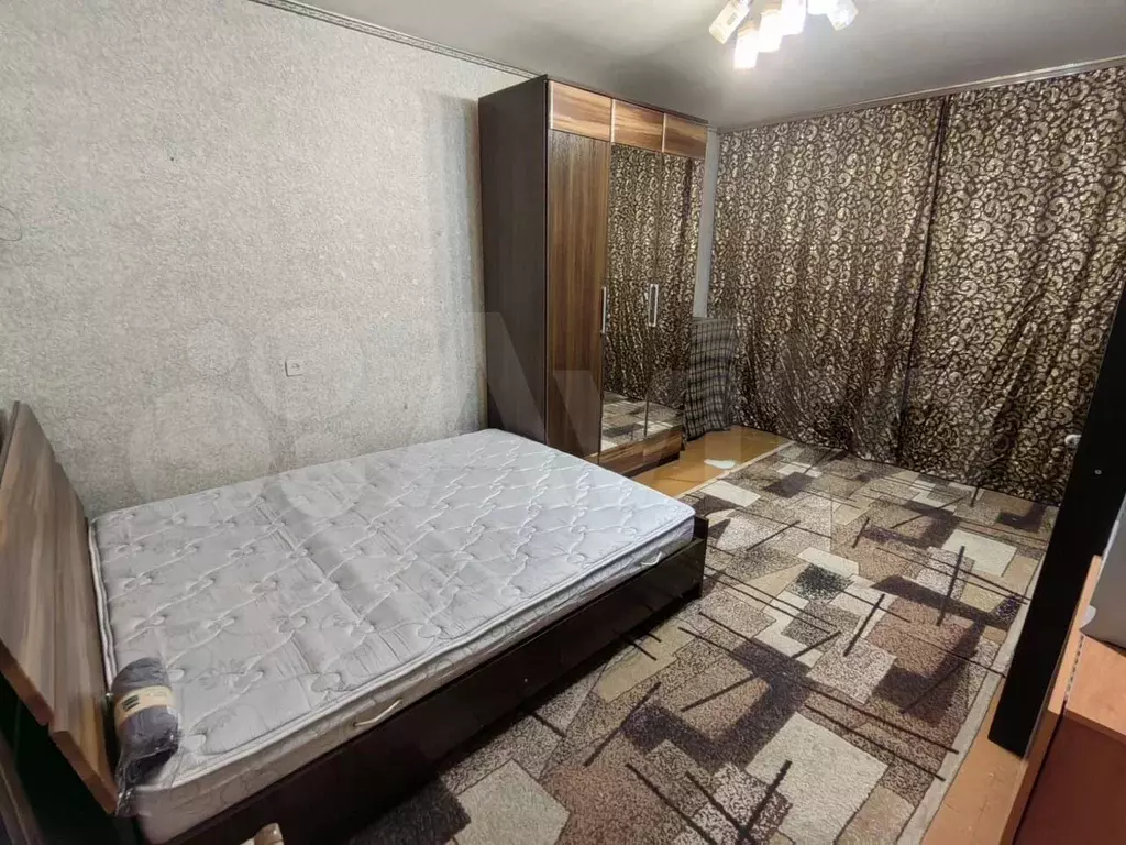 Комната 17 м в 3-к., 10/16 эт. - Фото 0