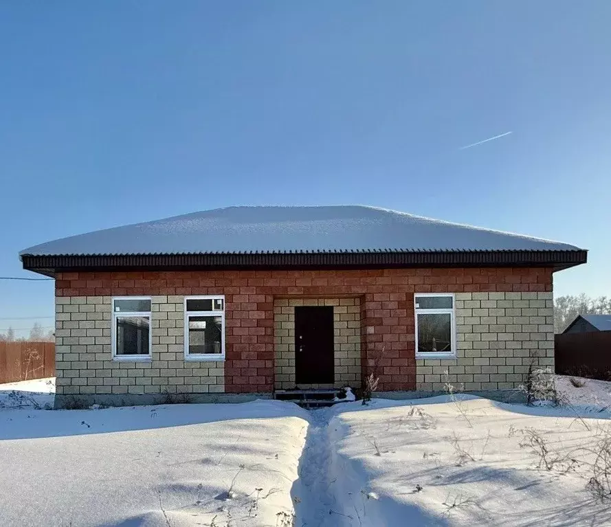 Дом в Челябинская область, Красноармейский муниципальный округ, пос. ... - Фото 1