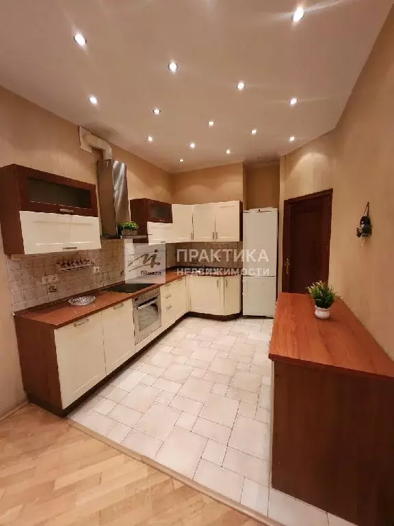 Продается 3-комнатная квартира - Фото 1