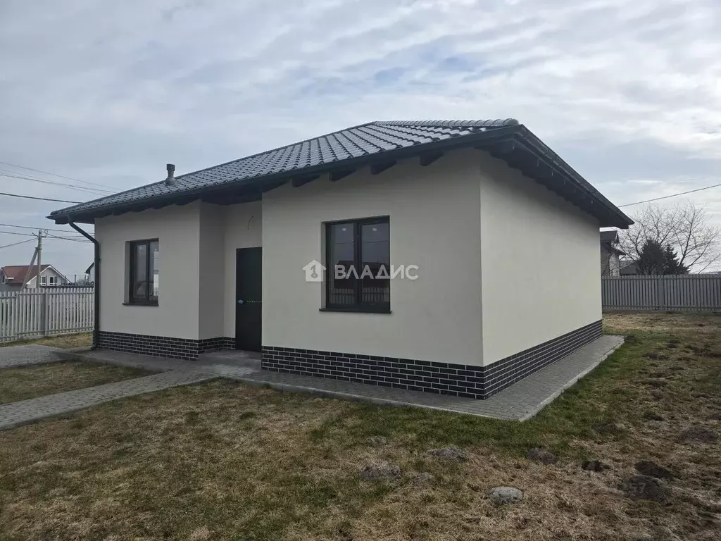 Дом в Калининградская область, Гурьевский муниципальный округ, пос. ... - Фото 1