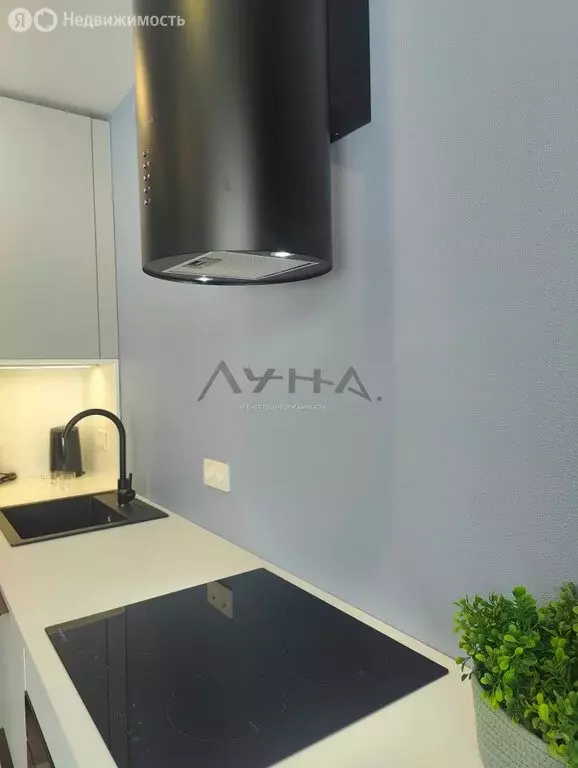 Квартира-студия: Набережные Челны, проспект Сююмбике, 34 (23 м) - Фото 2