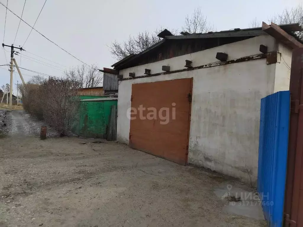 Дом в Амурская область, Свободный Майский пер. (27 м) - Фото 1
